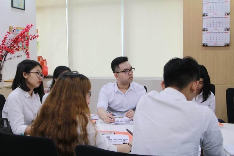 Ngành quản trị kinh doanh có dễ xin việc không? Bạn có biết